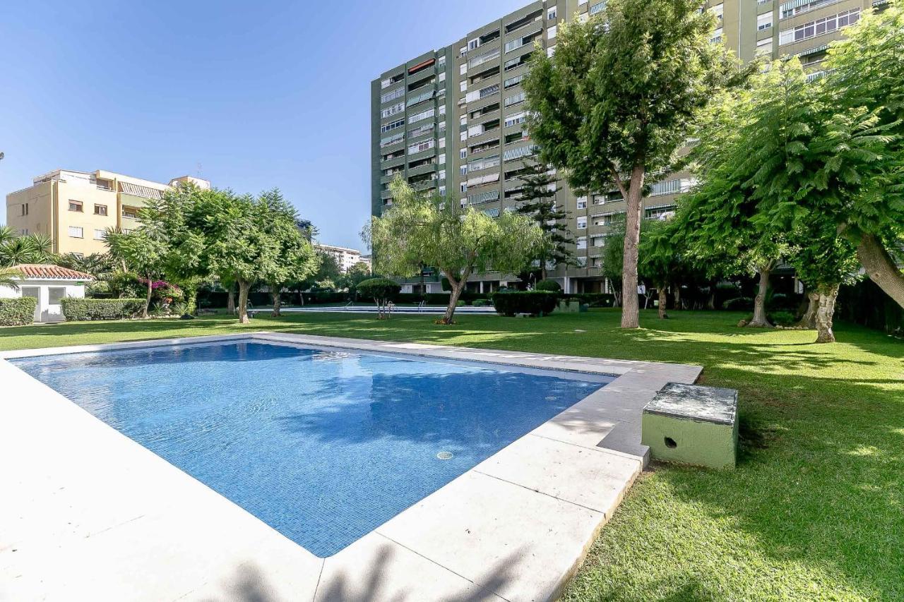Apartamento Renovado, Tu Escapada De Vacaciones Ideal Fuengirola Esterno foto