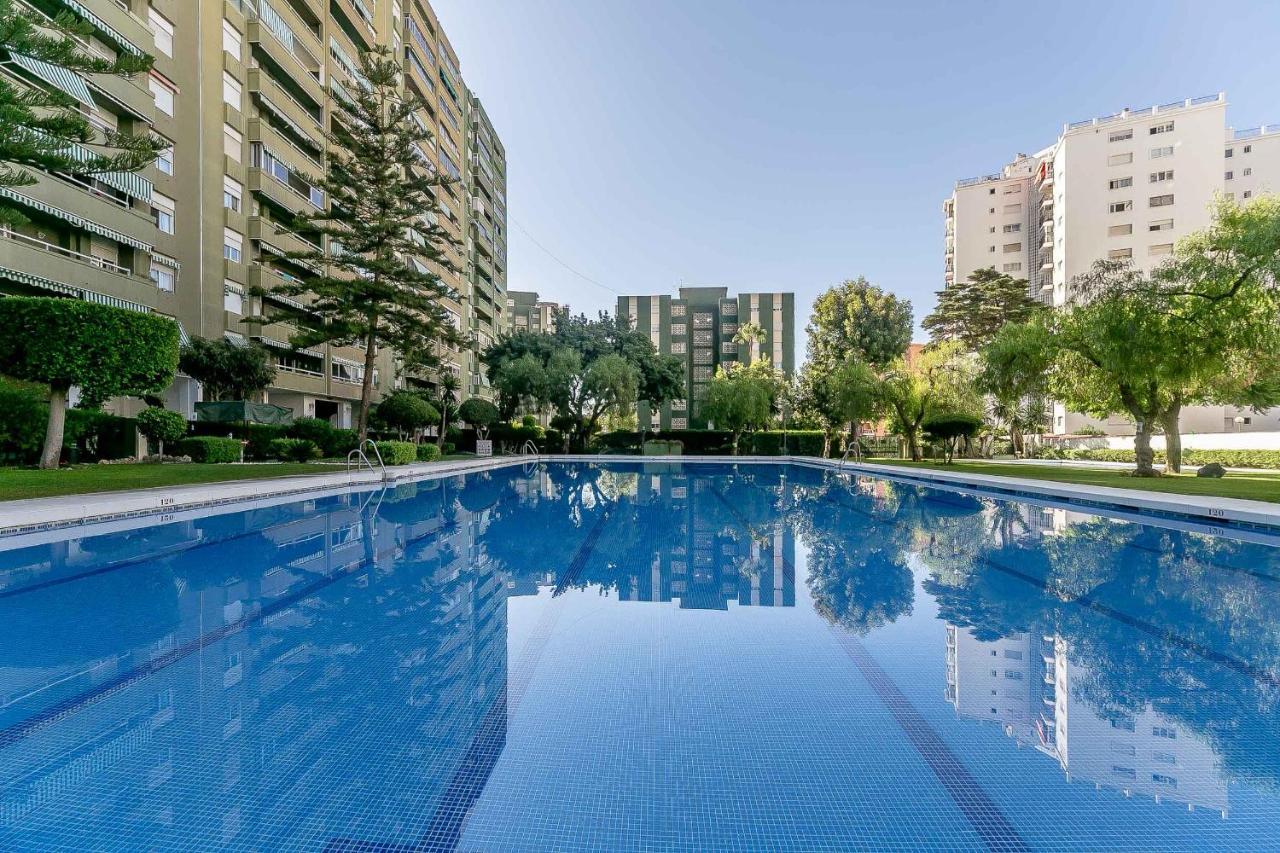 Apartamento Renovado, Tu Escapada De Vacaciones Ideal Fuengirola Esterno foto