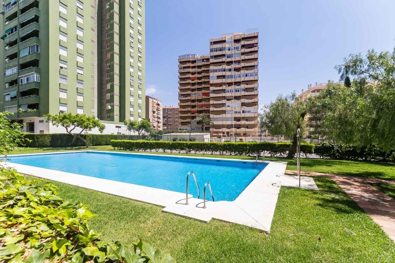 Apartamento Renovado, Tu Escapada De Vacaciones Ideal Fuengirola Esterno foto