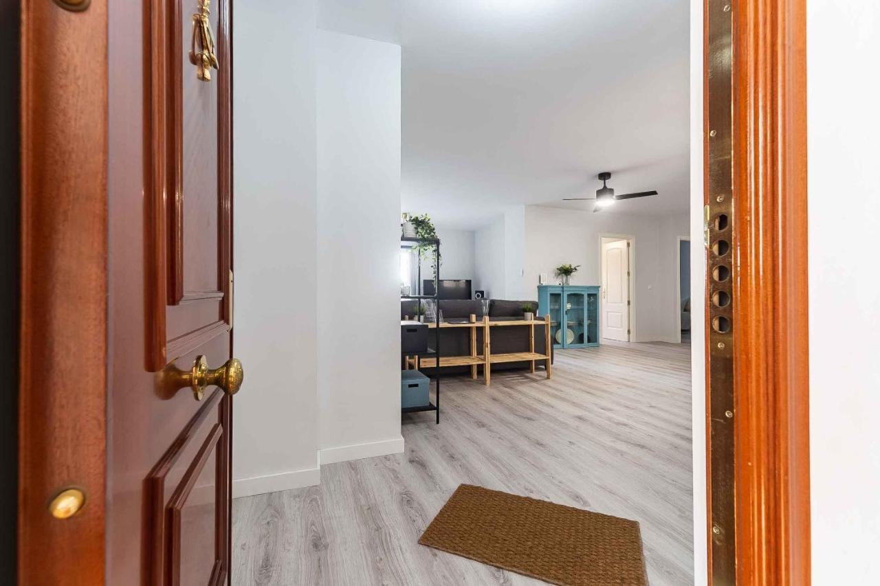 Apartamento Renovado, Tu Escapada De Vacaciones Ideal Fuengirola Esterno foto