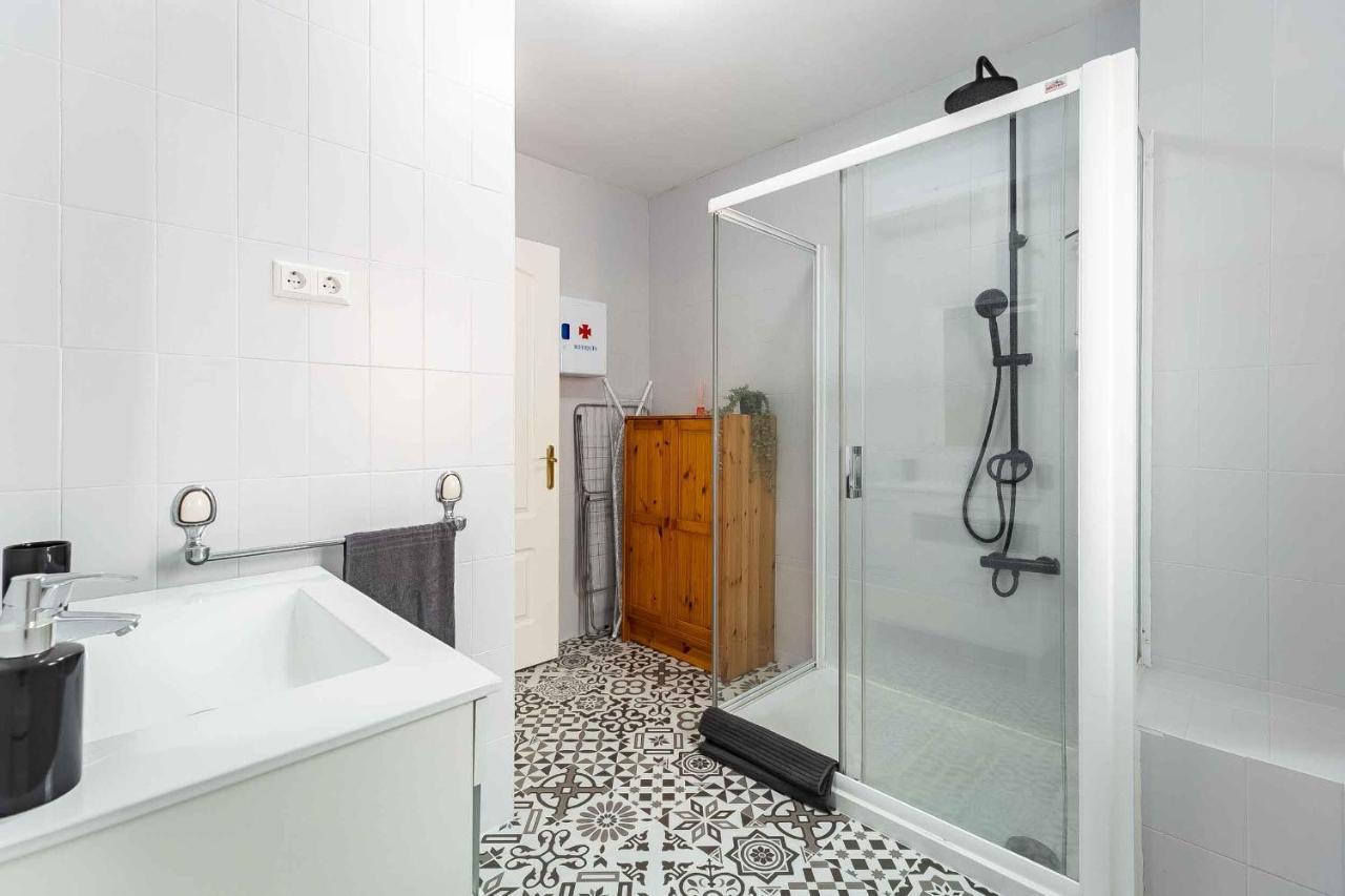 Apartamento Renovado, Tu Escapada De Vacaciones Ideal Fuengirola Esterno foto