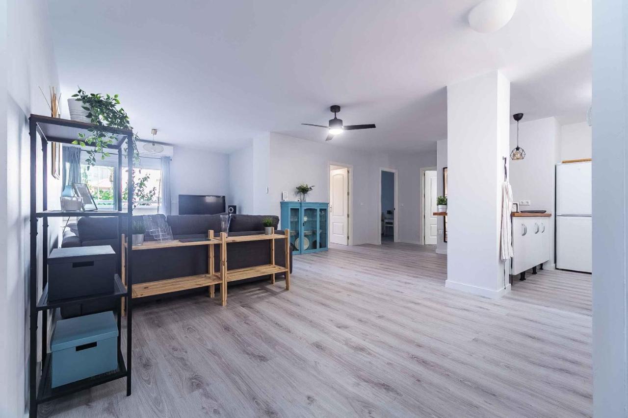 Apartamento Renovado, Tu Escapada De Vacaciones Ideal Fuengirola Esterno foto